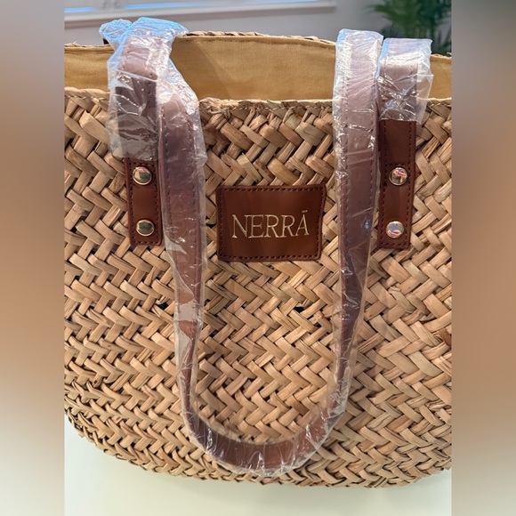 Straw Tote/Beach Bag - Picture 2 of 4